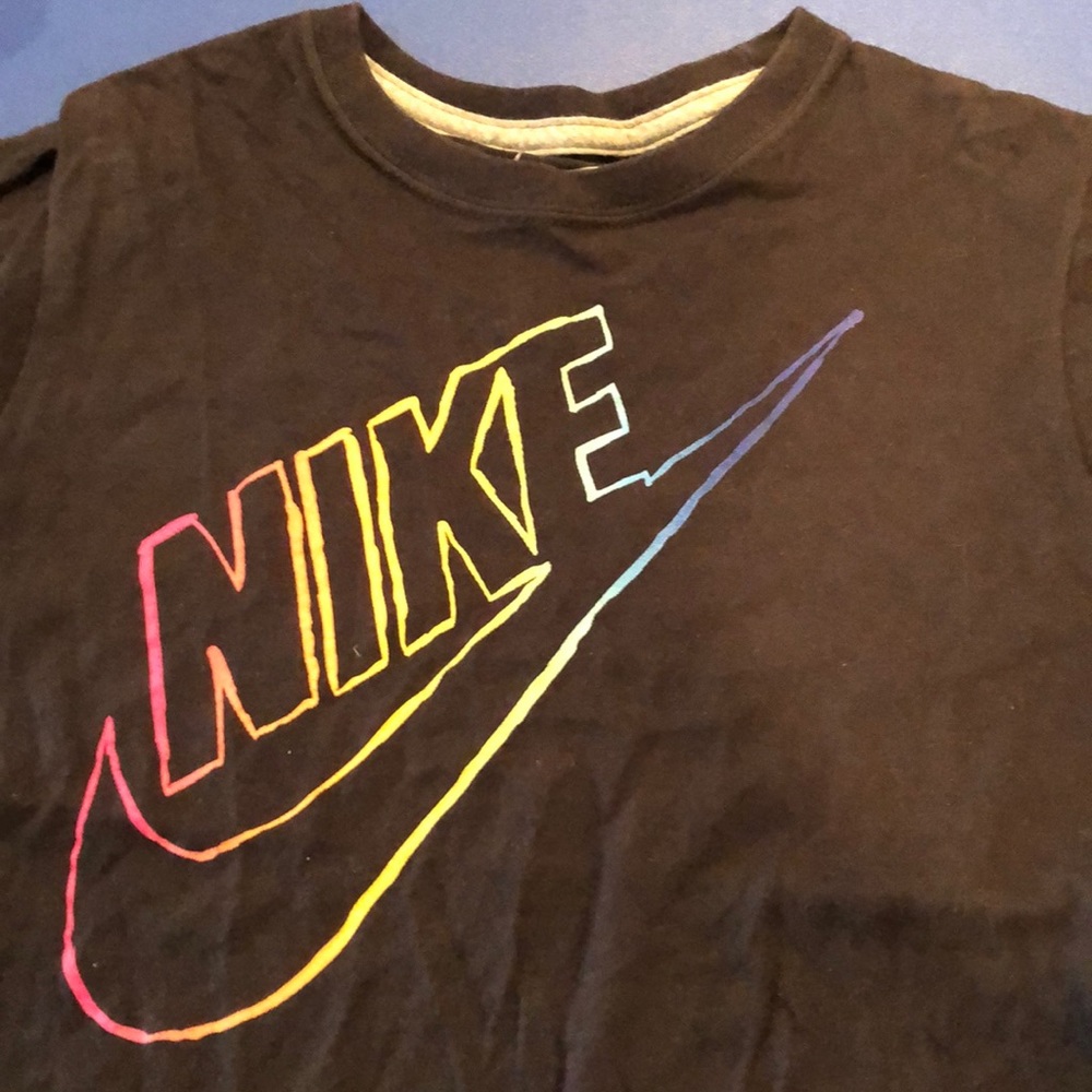 Nike short sleeve shirt